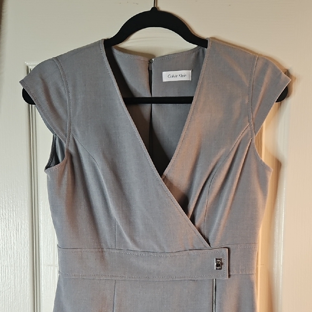 Elegant Women's Wrap Dress - Picture 13 of 13